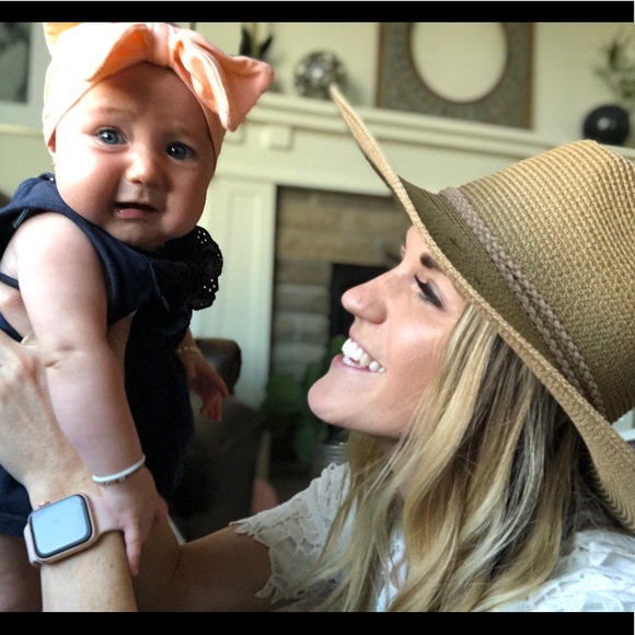 Meet your Posher, Megan - Picture 5 of 8